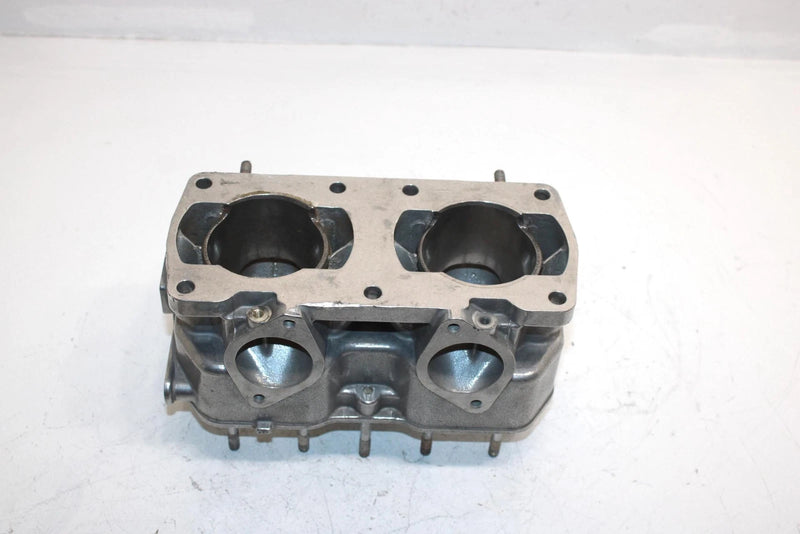 94 Polaris 500 Efi Oem 72mm Bore Cylinder W/Studs 3084330 SP129