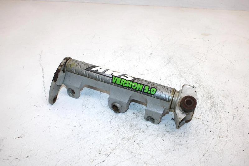 03 Arctic Cat Mountain Cat 600 Efi Oem Right Steering Knuckle 1703-076 SAS9