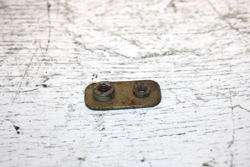 1998 Arctic Cat Zr 600 Oem Hood Hinge Nut Plate 1606-623 SA33