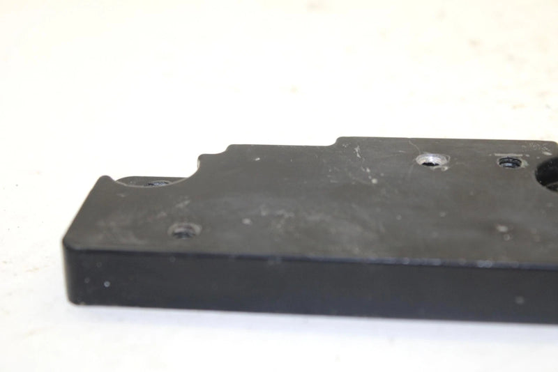 1992 Kawasaki Jet Ski 750 Ss Oem Right Muffler Block Mount 39009-3708 JK2