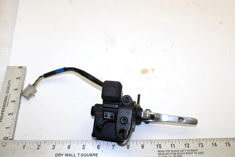 Yamaha Oem Brake Master Cylinder 8DF-W2587-40-00 Q1557