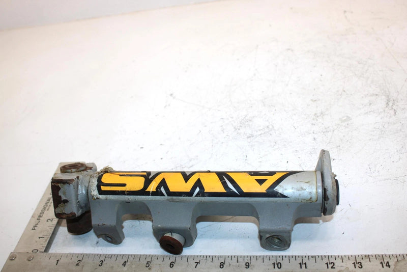 04 Arctic Cat Mountain Cat 600 Efi Oem Right Steering Knuckle 1703-328 SAS5