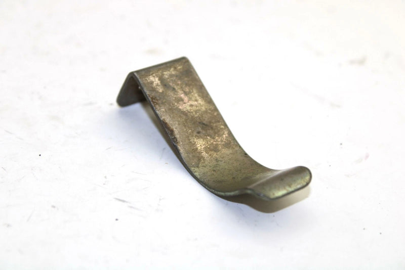 Yamaha OEM Tool Box Fitting Bracket 8h9-21945-00-00 SY46