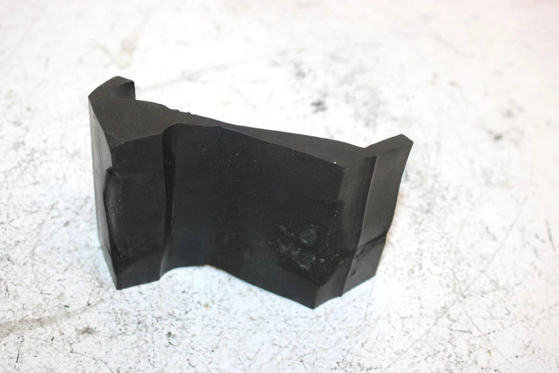 94 Yamaha Vmax 600 Oem Ski Stopper 8AB-23743-00-00 SY2