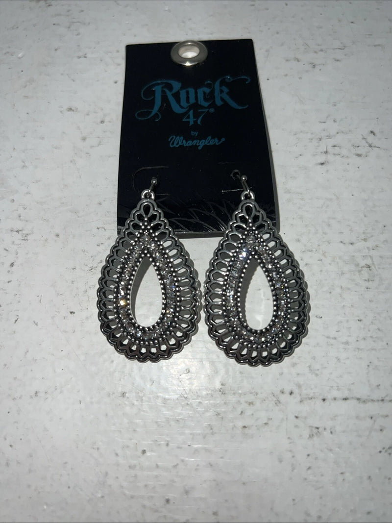 New Women’s Rock 47 Silver Hoop Oval Earrings. ER2649R47 A-68