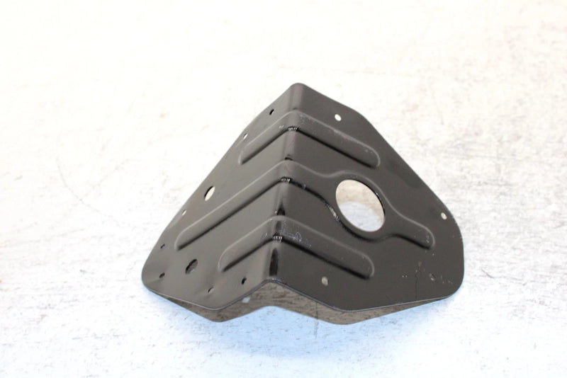1995 Yamaha Vmax 500 Oem Skid Bracket Set 8CL-21910-00-00 SY34