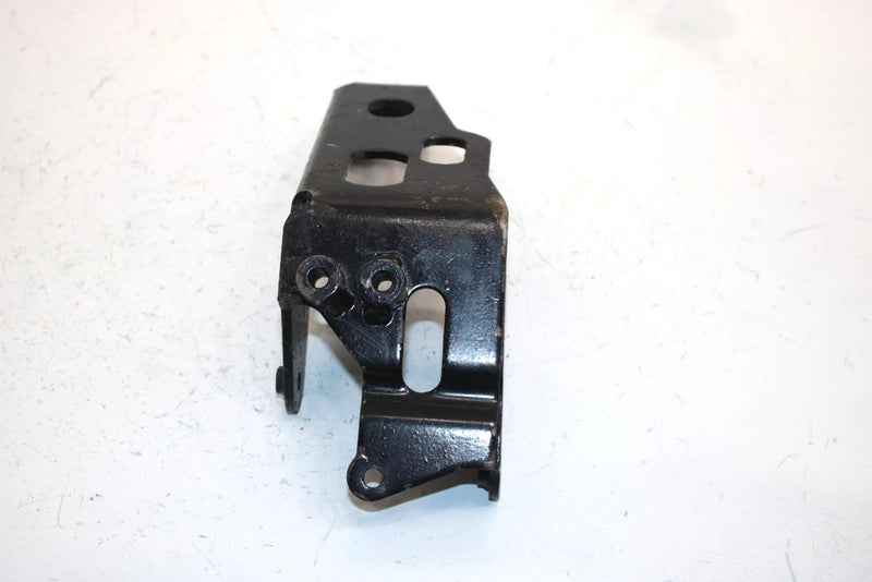 94 Yamaha  Kodiak 400 4wd Oem Lower Shifter Bracket 4GB-18431-00-00 AY27