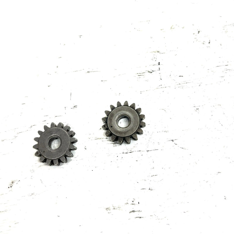 84 Suzuki LT185 OEM 16T Gear Position Indicator Gear Pair 25362-18900 AS39