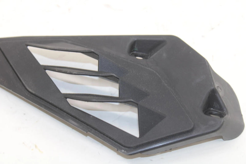 2017 Ski-doo Grand Touring 900 Oem Panel 420917705 SS65