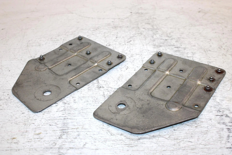 1997 Yamaha Vmax Sx 700 Triple Oem Skid Mount Bracket Set 8CR-21950-06-00 SY10