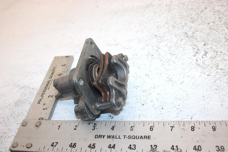 2004 Polaris Magnum 330 Oem Rear Brake Caliper 1910425 1910680 AP159