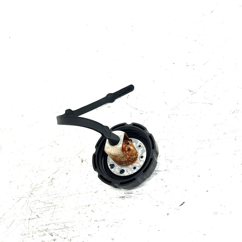 91-02 Suzuki King Quad 300 LTF300F 4x4 OEM Fuel Gas Cap 44200-19B00 AS34