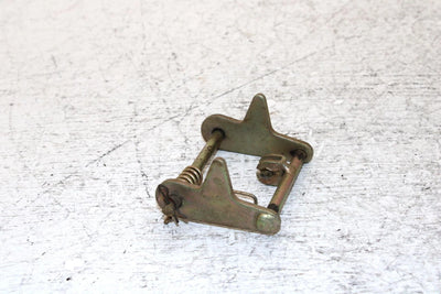 2000 Kawasaki Prairie 300 Oem Seat Hook Latch 27012-1381 AK31.1