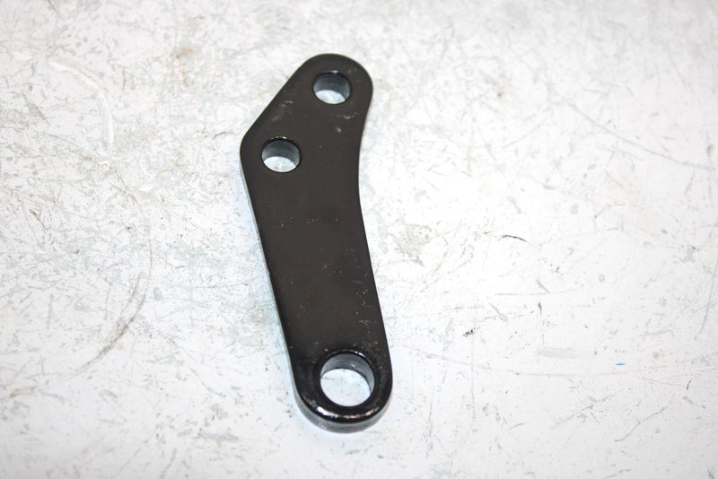 86 Suzuki Lt230s Oem Steering Knuckle Arm 51232-22A00 Q3073