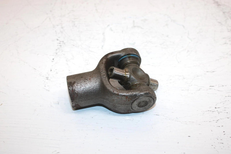 1999 Yamaha  Bear Tracker 2wd Oem Front Cross Joint 4X7-46180-00-00 AY50