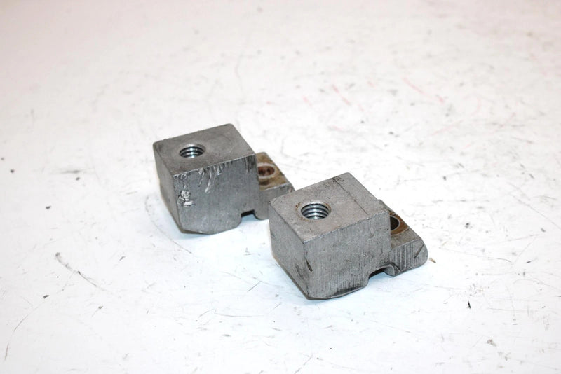 1987 Polaris 400 Oem Bogie Wheel Bracket Pair 5130570 SP61