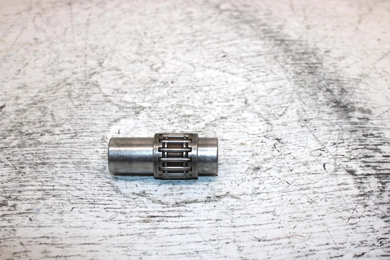 1995 Yamaha Vmax 600 Oem Wrist Pin W/Bearing 8CA-11633-00-00 Q5211