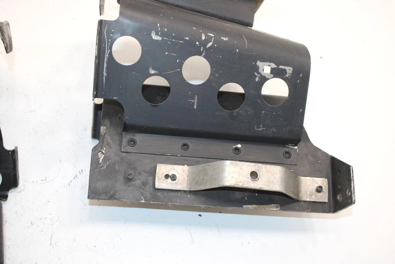 85 Polaris Trail 400 L/c Oem Footrest Set 1011432 1011433 SP67