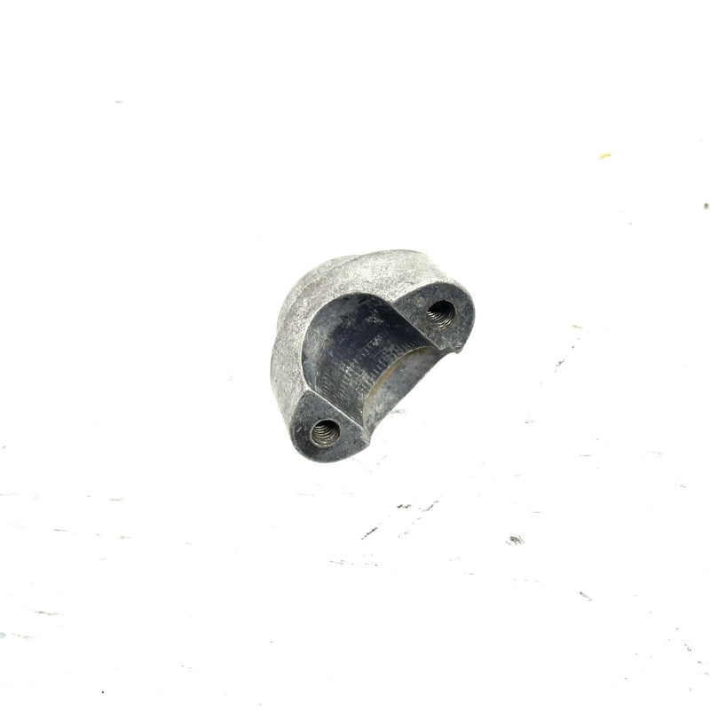 80-85 Yamaha Tri Moto 125 OEM Handlebar Mount 462-23442-00-98 AY62