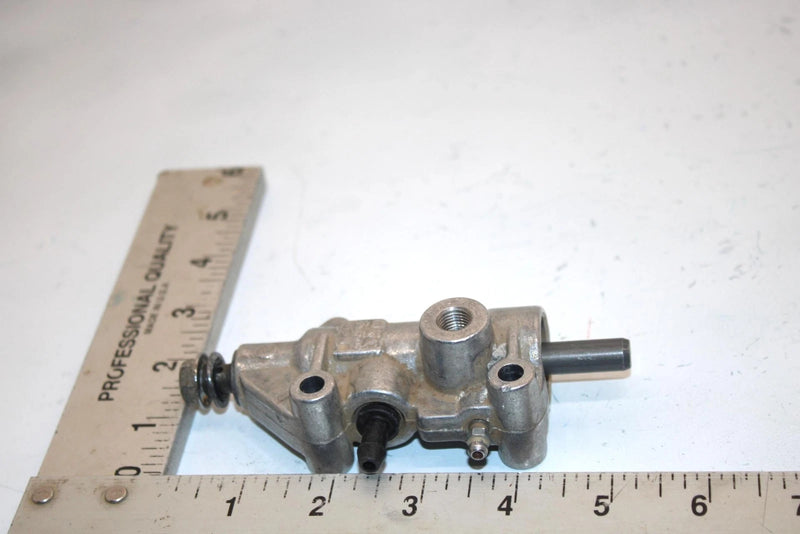 07 Polaris Hawkeye  4x4 Oem Rear Master Cylinder 2203088 AP83