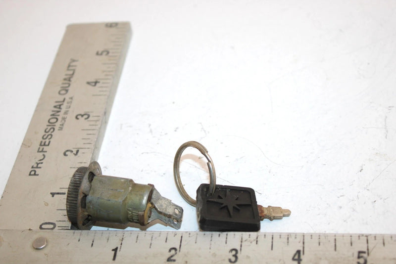 94 Polaris 500 Efi Oem Ignition Key Switch 5410611 2410009 SP129