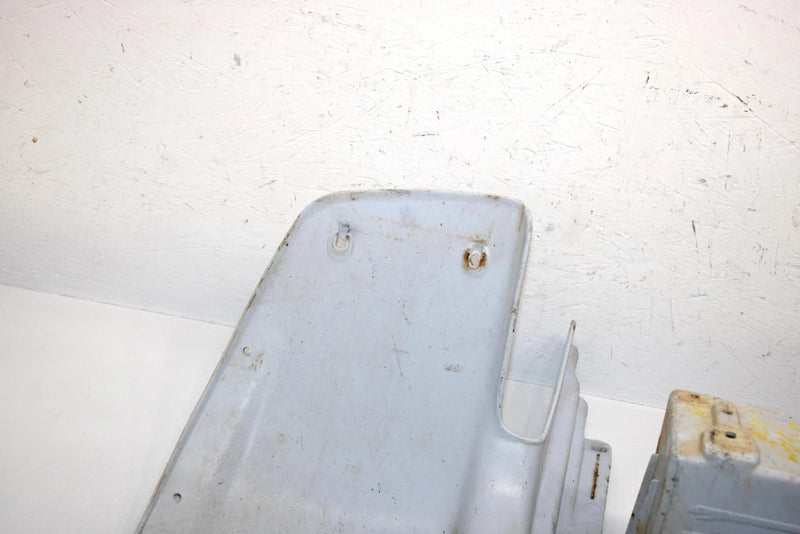 96 Yamaha  Warrior 350 Oem Rear Fender 3GD-21611-11-00 3GD-W2161-12-00 AY6