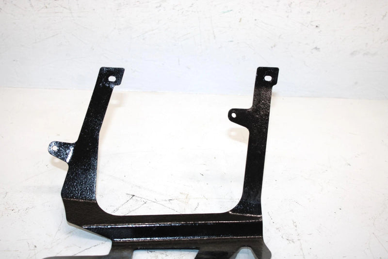 00 Polaris Xc Sp 600 Oem Resonator Chassis Bracket 1260882-029 1261025-029 SP140