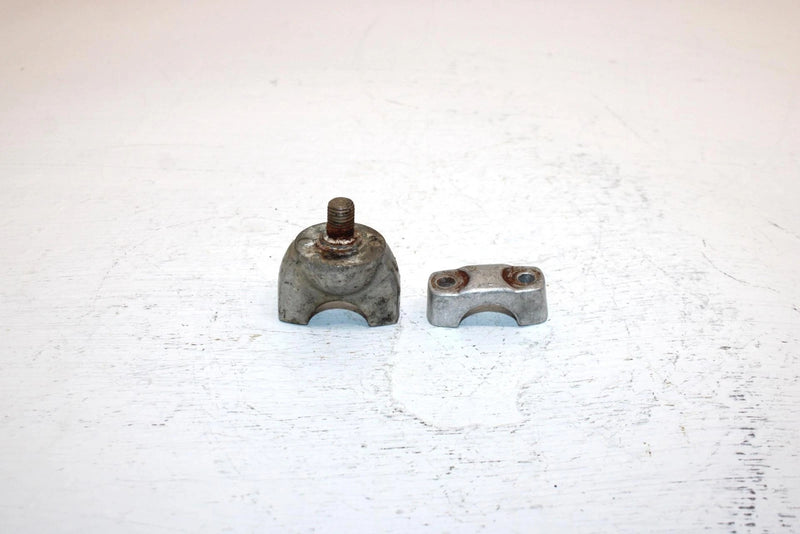 82 Honda Atc 185 Sa All Terrain Oem Handlebar Mount 95014-32100 95014-21101 AH70