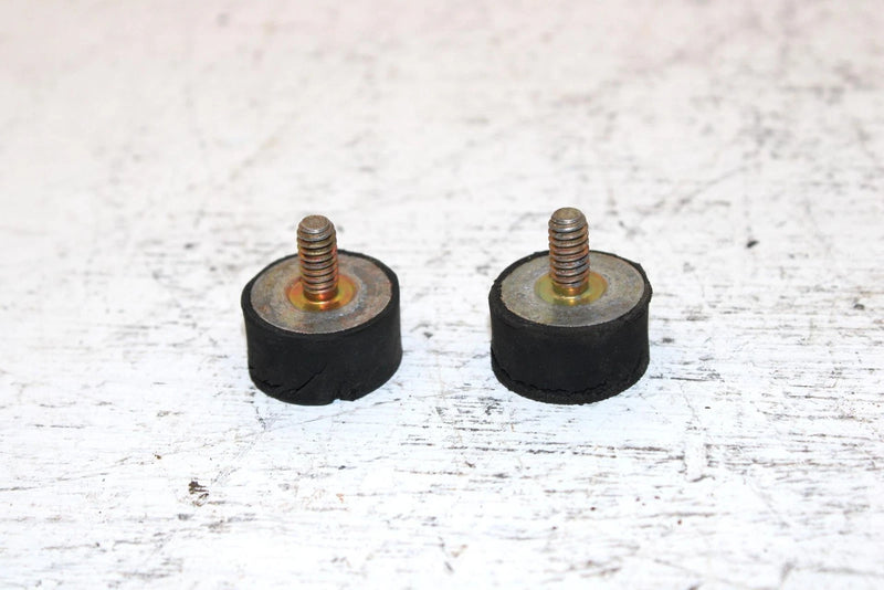 2000 Polaris Sportsman 325 Oem Oil Cooler Mount Pair 3021186 AP11