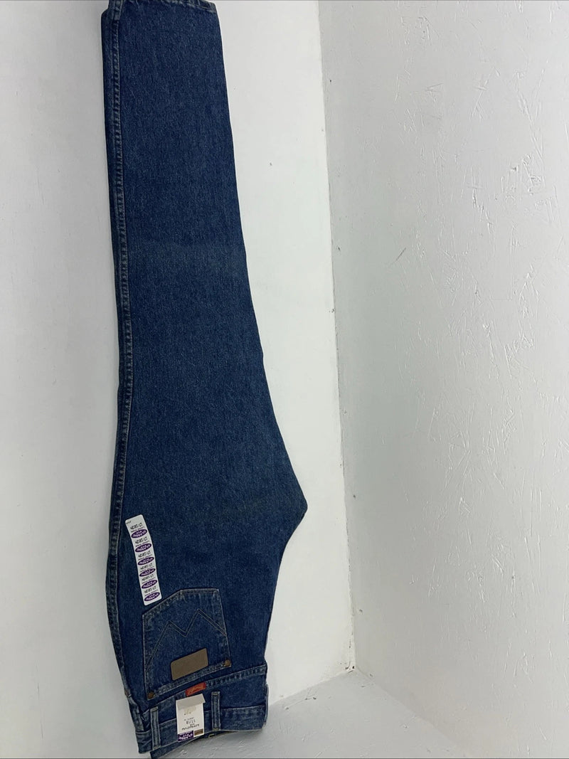 New Men’s Cowboy Cut Wrangler Classic Fit Long Rise Denim Jeans. 17/18x34 K-11