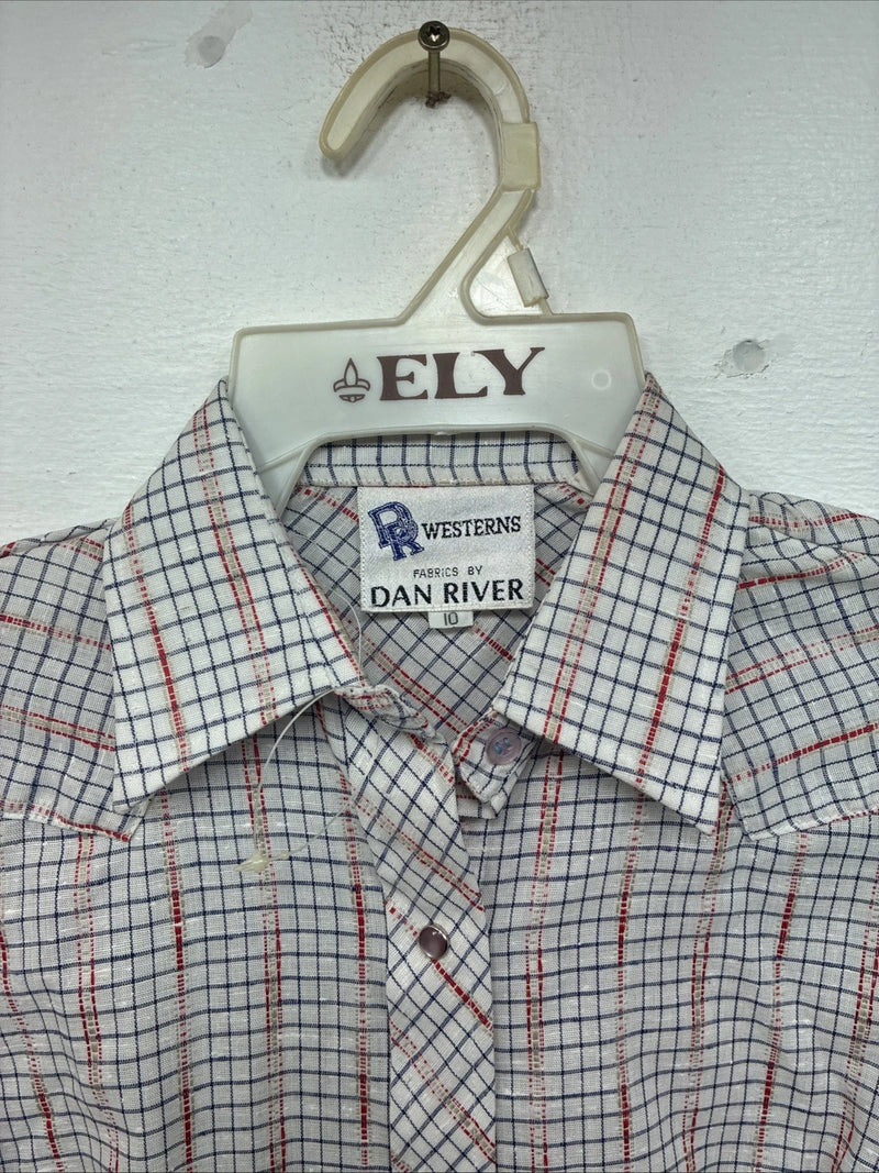 New Women’s Dan River Red Plaid Long Sleeve Pearl Snap Size 10 KK-45