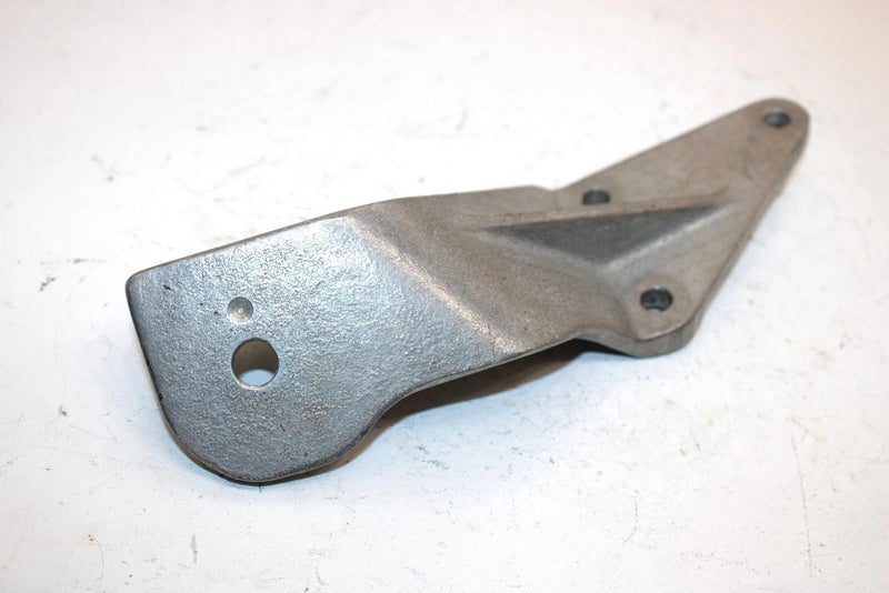 00 Arctic Cat Zr 600 Oem Front Right Engine Mounting Bracket 0708-102 Q2819