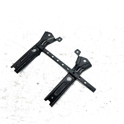 12 Yamaha Grizzly 550 YFM550 4x4 OEM Left Footrest Support 1HP-F7452-00-00 AY65