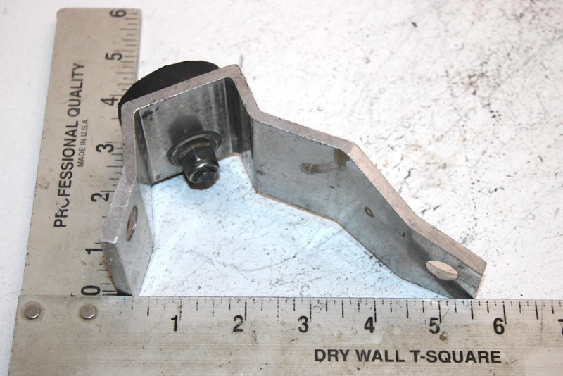 01 Arctic Cat 550 Oem Rear Engine Mount Set W/Dampner 06608-235 0608-217 SAS12