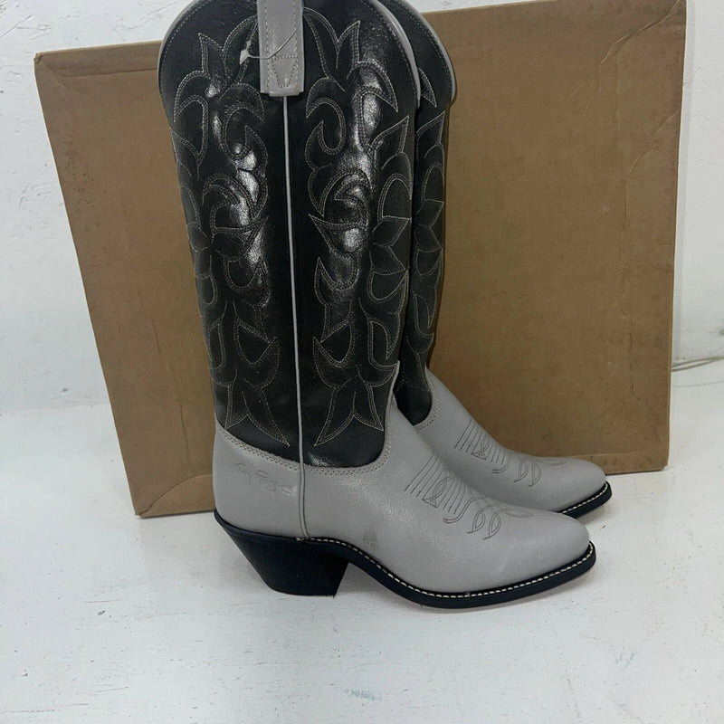 New Women’s Gray Kenny Rodger’s Cowboy Boots. 0702 5.5 5 1/2 M. 20-32