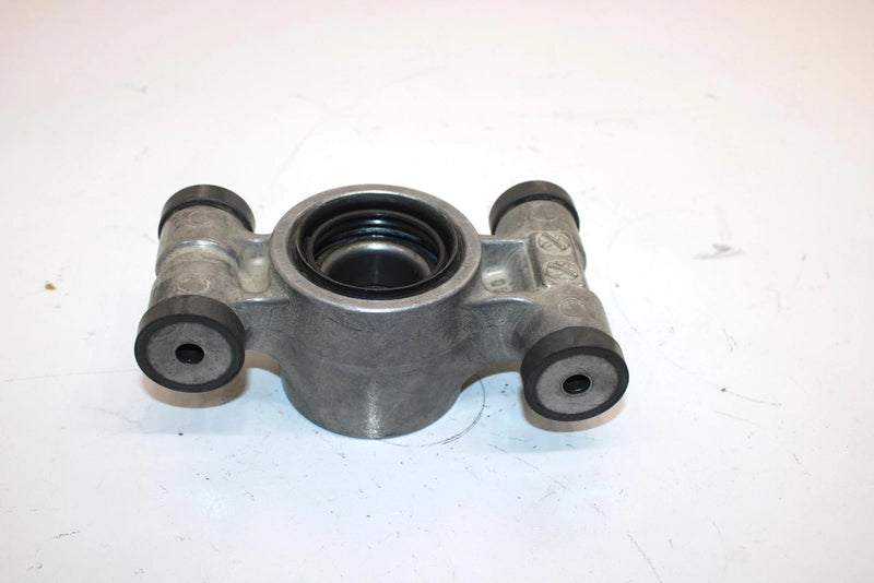18 Suzuki King Quad 500 Oem Rear Suspension Knuckle 61600-31830 AS3