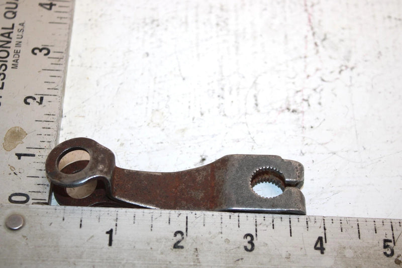 84 Yamaha  Tri Moto Oem Front Brake Cam Arm 21V-25155-00-00 AY21