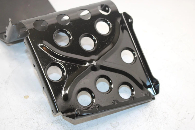 05 Arctic Cat Sabercat 600 Efi Oem Right Footrest 2706-550 SA325