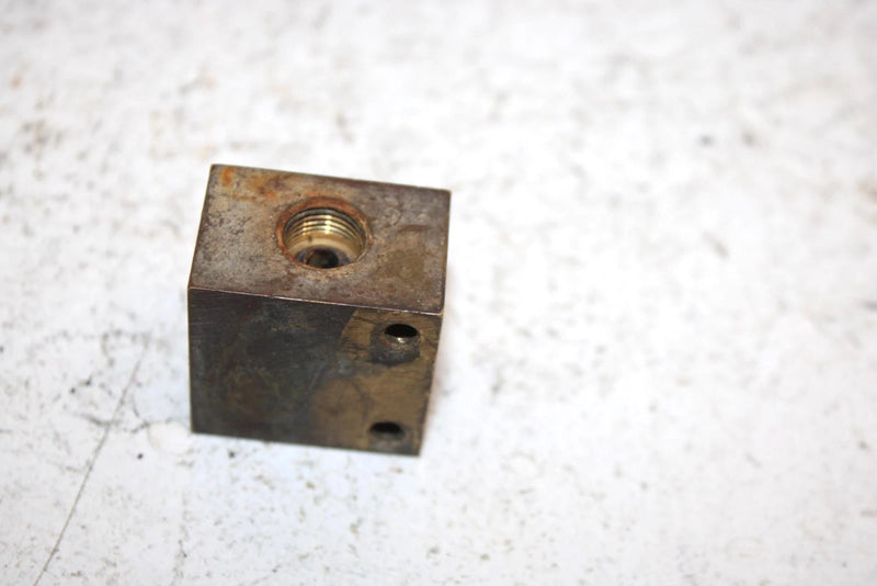 1997 Polaris Magnum 425 Oem Brake Tee Fitting 7052103 AP166
