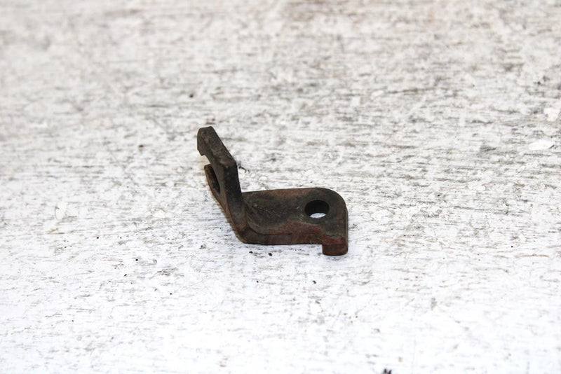 1995 Yamaha Vmax 600 Le Oem Caliper Bracket 8AB-25721-00-00 SY21