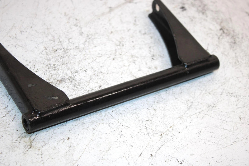 90 Yamaha Exciter Oem Rear Arm Pivot W/Shaft 86M-47417-00-00 SY3