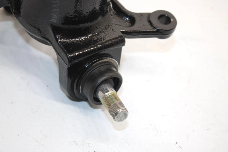 03 Bombardier Quest 650 Oem Right Steering Knuckle 709400095 AB1.1