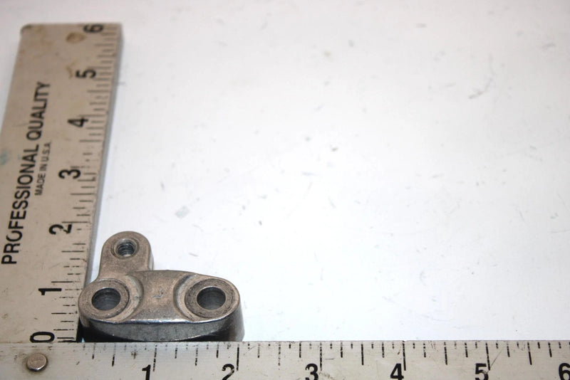 86 Honda Fourtrax 250 Trx250 A Oem Left Handlebar Mount 53121-958-000 AH32