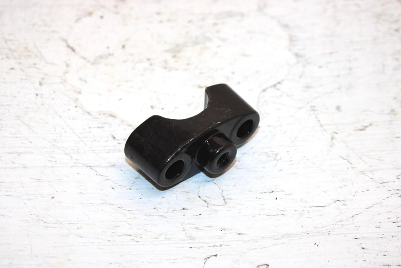 2009 Suzuki Lt-a400f Oem Lower Handlebar Mount 56211-21G00-291 AS26