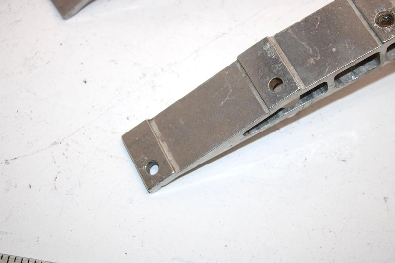 97 Polaris Xcr 600 Se Oem Corner Brace (Set) 2670166 2670165 SP18