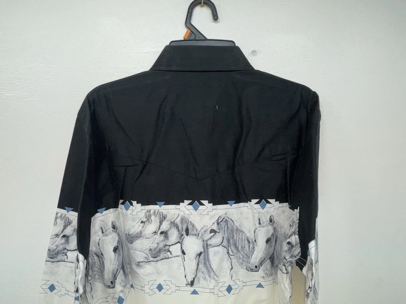 New Women’s White Black Cumberland Outfitters Long Sleeve Button Up M 3B-85