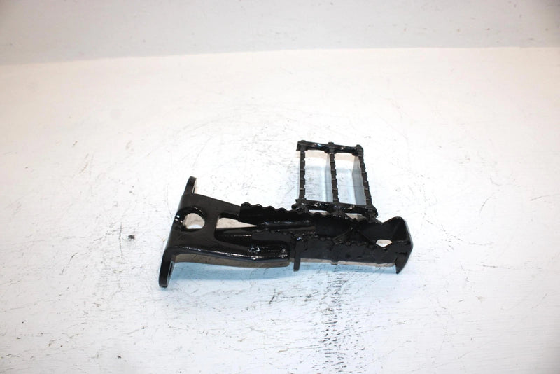 1986 Yamaha  Moto 4 Oem Left Foot Peg 29U-27411-11-00 AY7