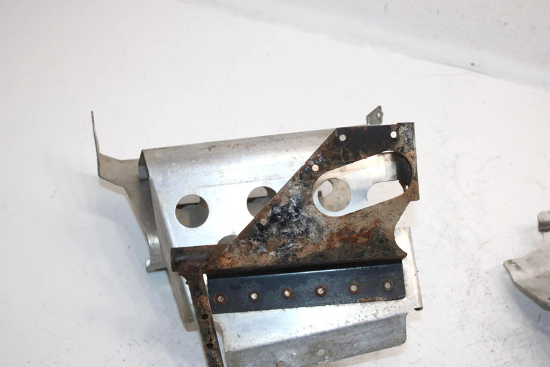 93 Polaris 500 Efi Oem Footrest Set 1011891 1011890 SP25