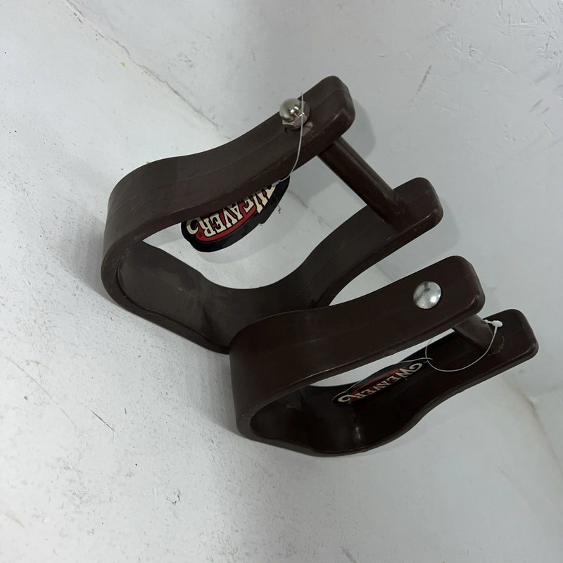 New Weaver Brown Plastic Adult Stirrups #30-1134 FF-4