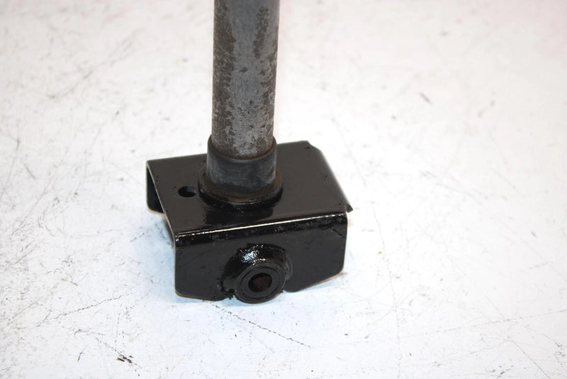 02 Ski-doo Grand Touring 500 Oem  Steering Spindle 506151234 SS24